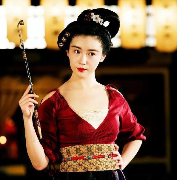 “豆瓣女神”结婚！靠颜值出圈的她们，挤不进上流社会？