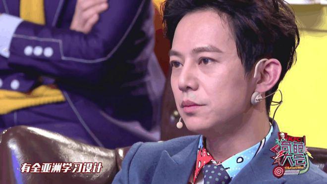 何炅主持生涯中的“第一次翻车”，全程读错嘉宾名字！