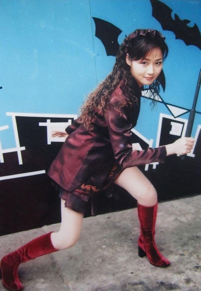 曾经的童年女神马小玲，为何53岁还依旧美如少女！