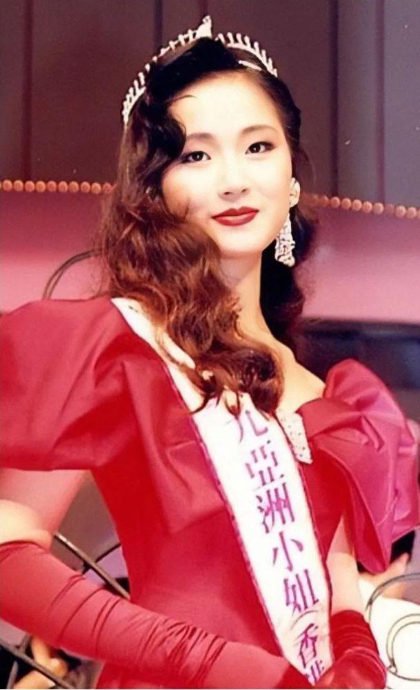 曾经的童年女神马小玲，为何53岁还依旧美如少女！