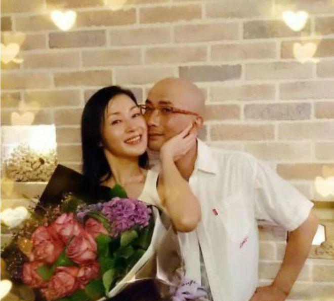 曾经的童年女神马小玲，为何53岁还依旧美如少女！