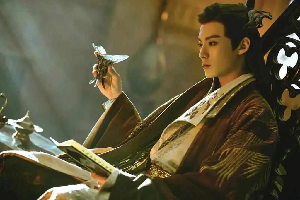 85花风光回宫，折射出新生代偶像的大问题