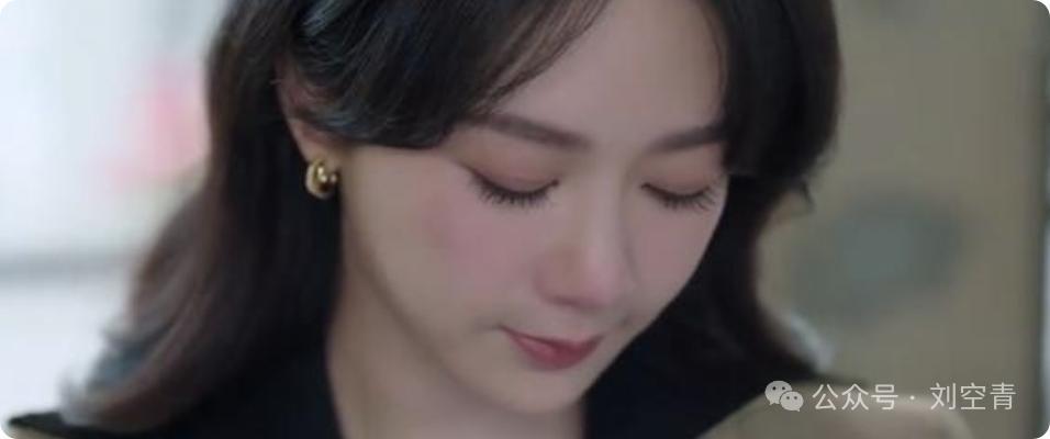 她这脸，看着像他大姨？