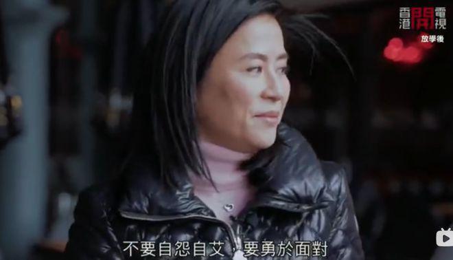 佘诗曼靠《新闻女王》赢麻了，我却想为“落魄的她”拍手叫好！