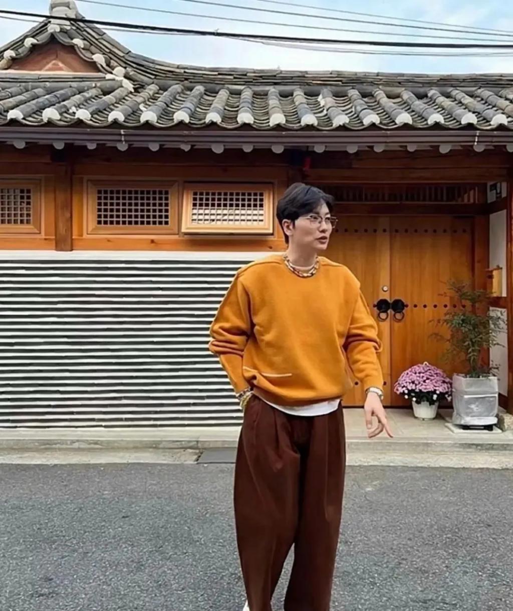 还记得《1988》里的娃娃鱼吗？成韩娱叔圈天菜了？