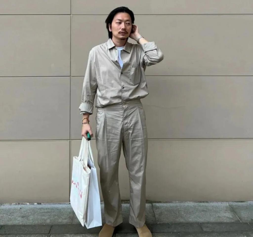 还记得《1988》里的娃娃鱼吗？成韩娱叔圈天菜了？