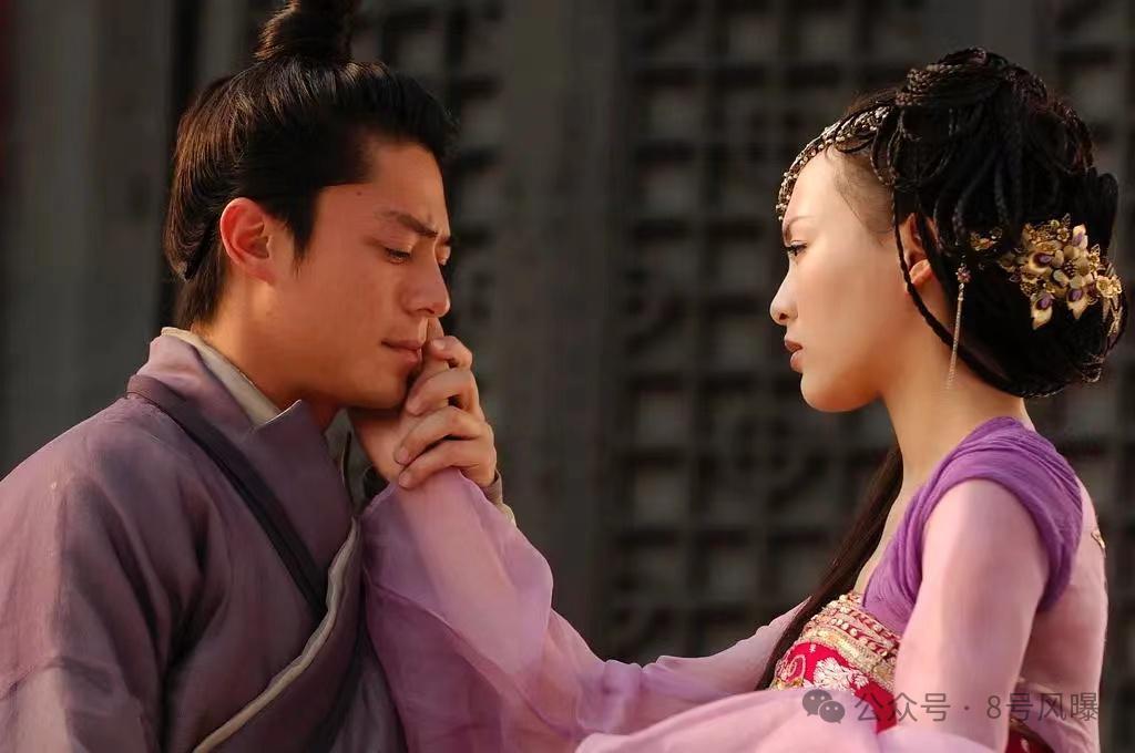 同台对打，其实是菜鸡互啄？