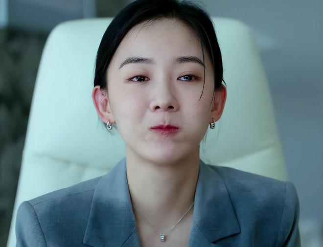 《要久久爱》：全员演技过关，唯有一人演技太烂像AI
