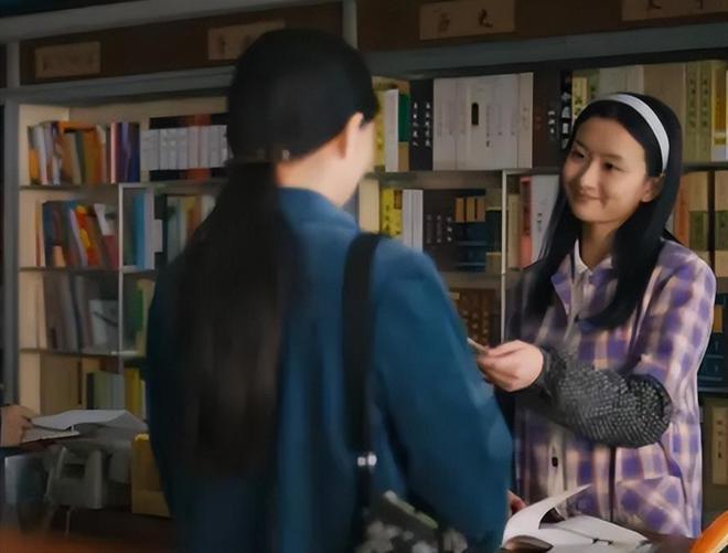 《要久久爱》：全员演技过关，唯有一人演技太烂像AI