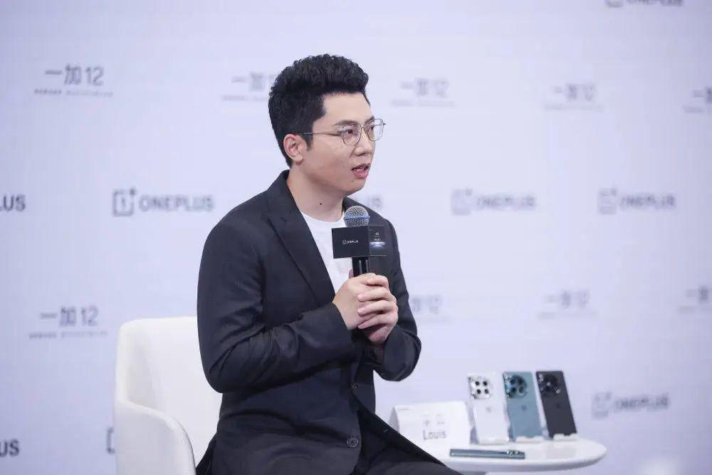 国产手机，何以升杯减价？