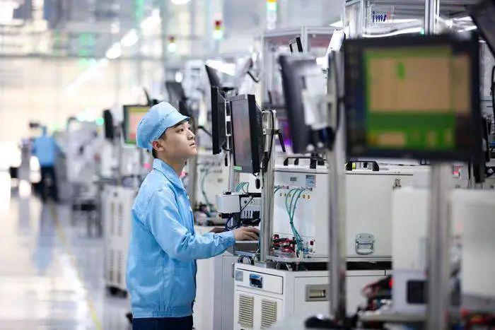 国产手机，何以升杯减价？