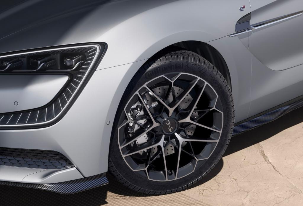 仰望第四款豪车曝光，比亚迪百万级车队加速驶来