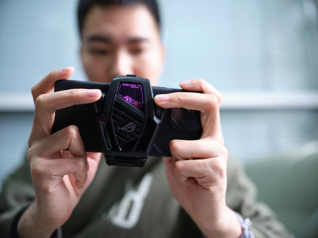 2024年了，我们还需要一台游戏手机吗？