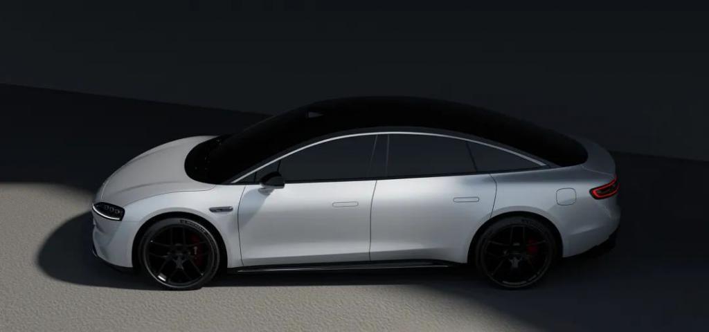 华为&岚图喜结连理，但问界不用「吃醋」