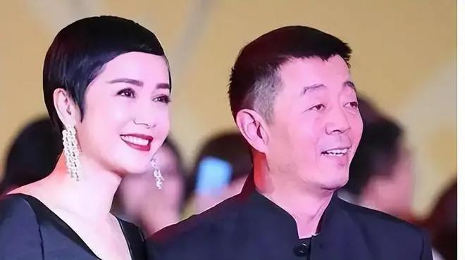 因太漂亮被导演收入囊中的3位女星！有一位戏还没拍完就怀孕