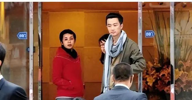 因太漂亮被导演收入囊中的3位女星！有一位戏还没拍完就怀孕