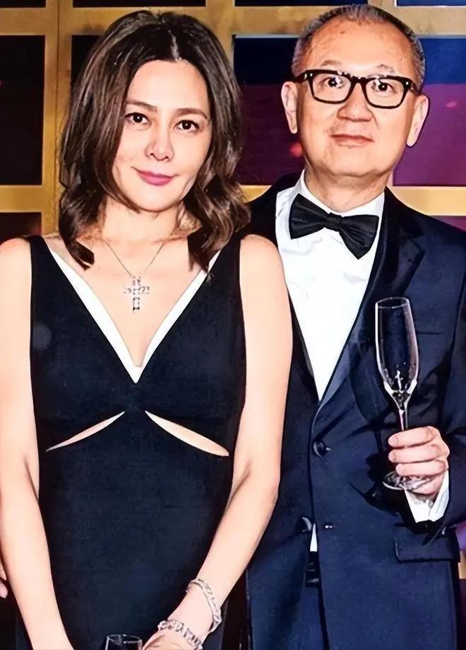 被“包养”过的5位女星，“明码标价”每月50万