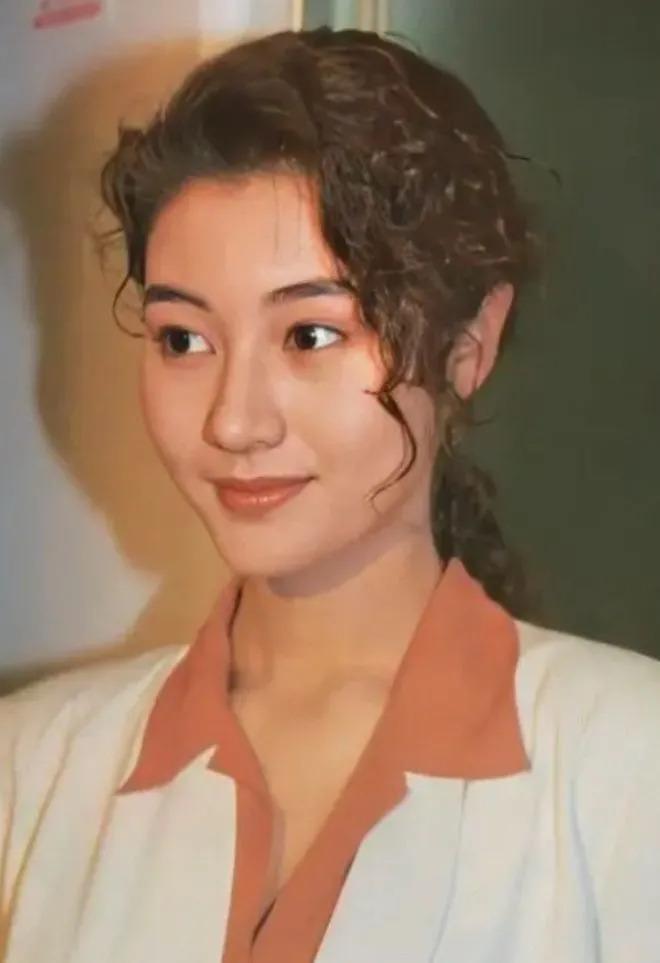 被“包养”过的5位女星，“明码标价”每月50万