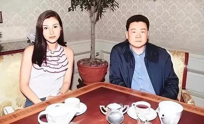 被“包养”过的5位女星，“明码标价”每月50万