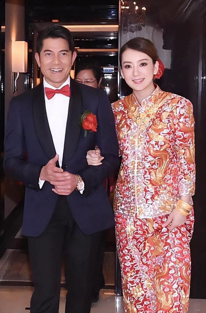 当方媛和吉娜站在一起，我才明白，美人在骨不在皮