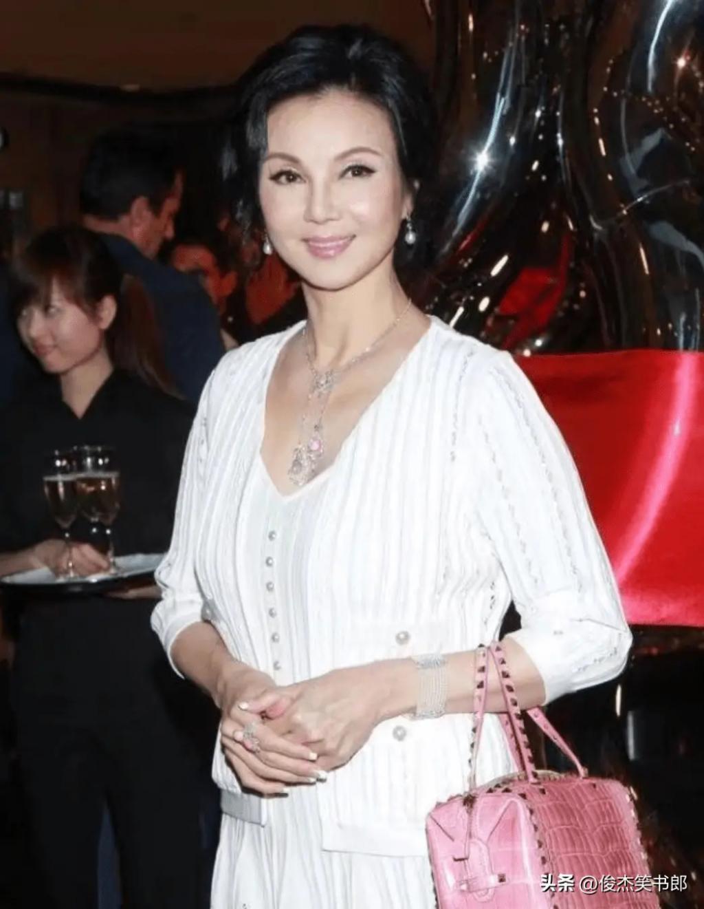 “小婉君”嫁豪门生5子后丈夫爱上王祖贤，婆婆给4亿离婚费