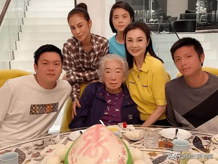 “小婉君”嫁豪门生5子后丈夫爱上王祖贤，婆婆给4亿离婚费