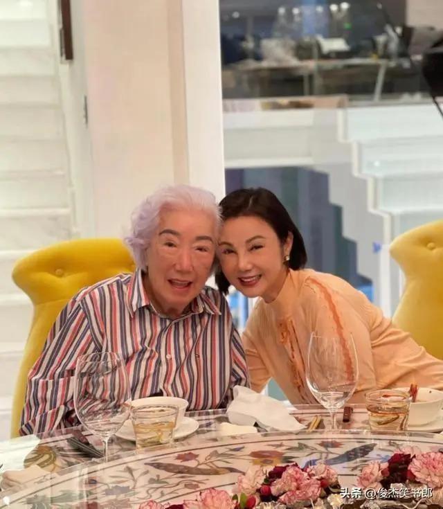 “小婉君”嫁豪门生5子后丈夫爱上王祖贤，婆婆给4亿离婚费