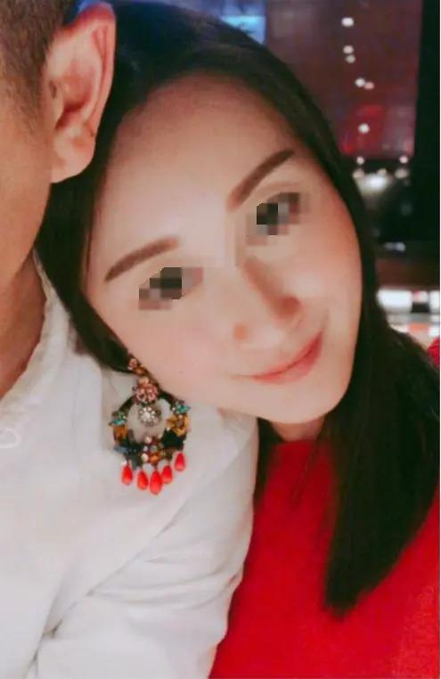 突然宣布分手！吃穿住信用卡女方全包，18年不肯公开恋情？