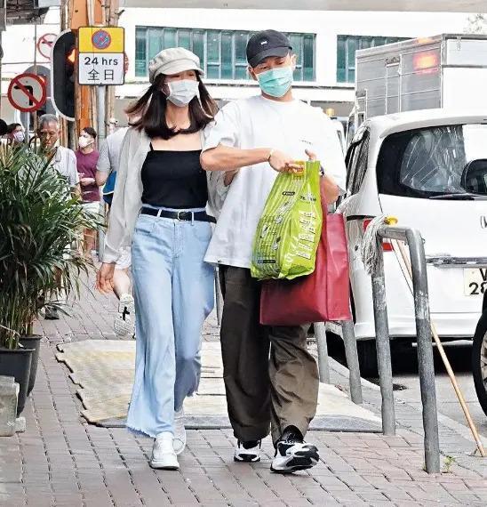 突然宣布分手！吃穿住信用卡女方全包，18年不肯公开恋情？