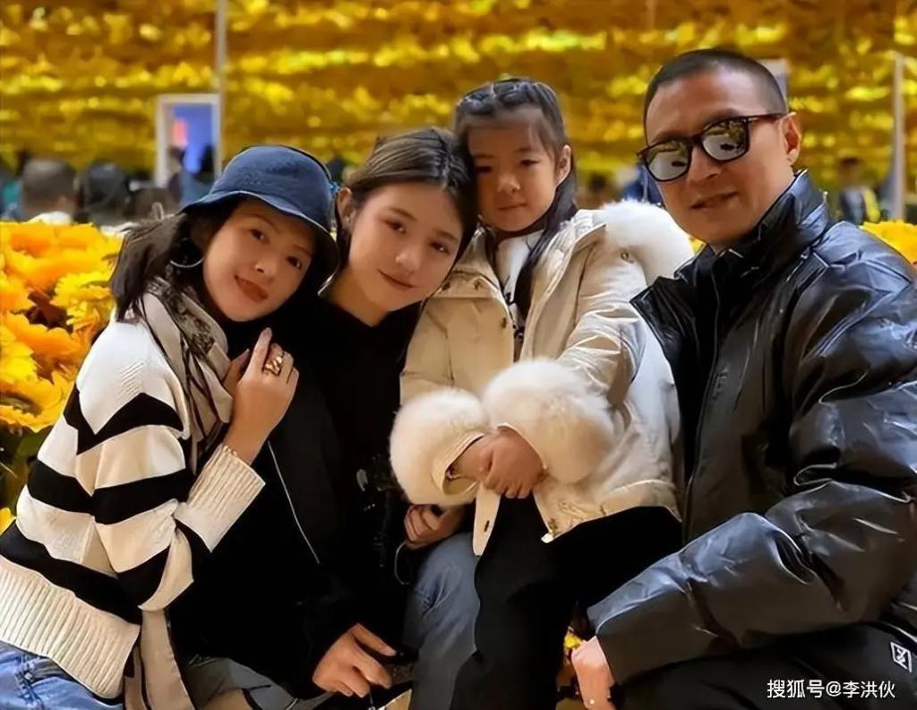 汪峰大女儿穿短裙跳热舞，越长越像葛荟婕了