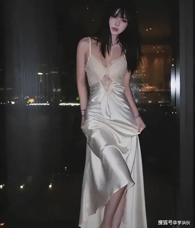 汪峰大女儿穿短裙跳热舞，越长越像葛荟婕了