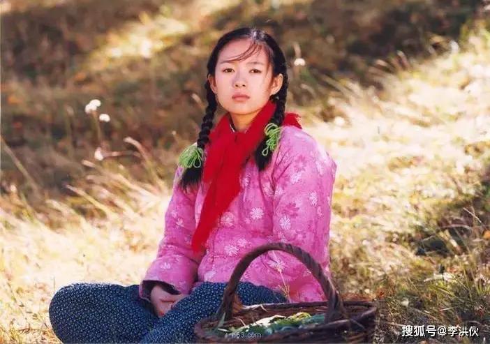 汪峰大女儿穿短裙跳热舞，越长越像葛荟婕了