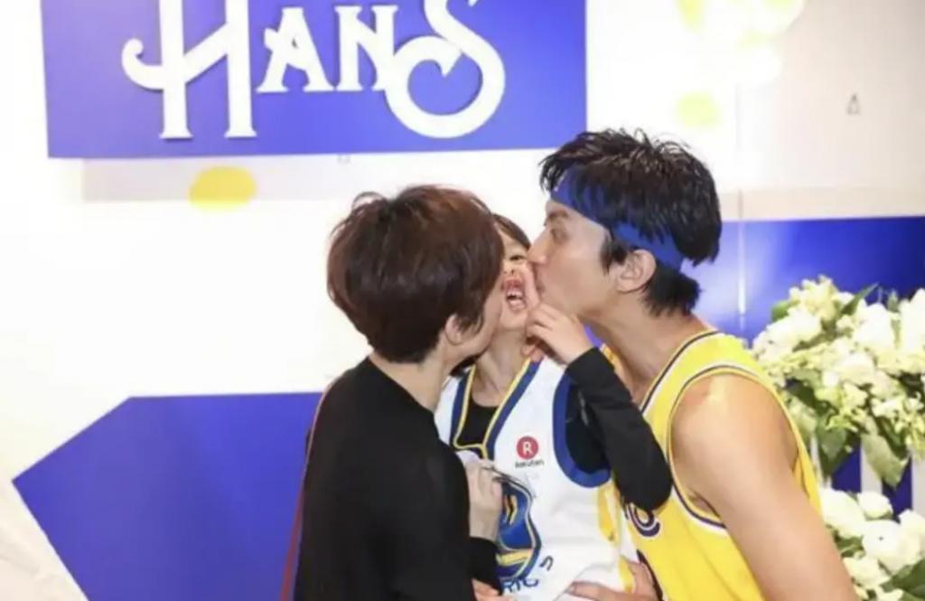 孙俪邓超的儿子：等等，怎么越长越帅了！