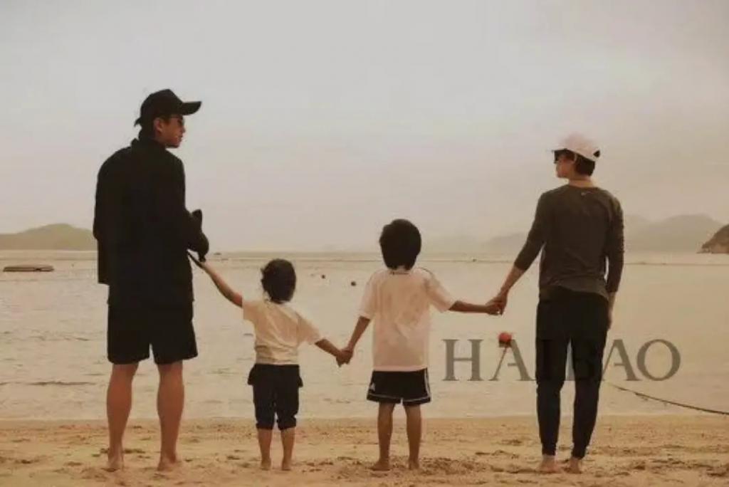 孙俪邓超的儿子：等等，怎么越长越帅了！