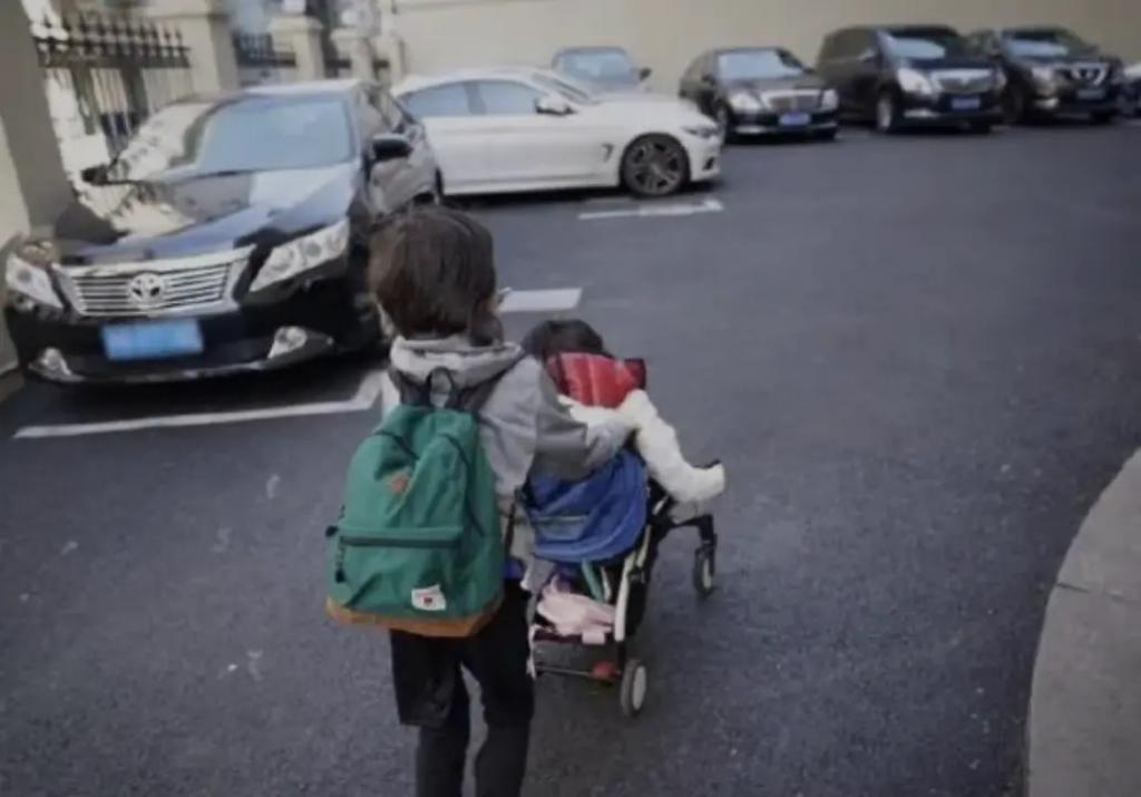 孙俪邓超的儿子：等等，怎么越长越帅了！