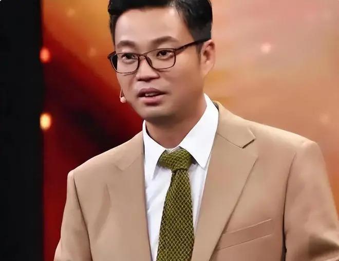 贪财好色，吃里扒外！这三位的狐狸尾巴终于露出来了
