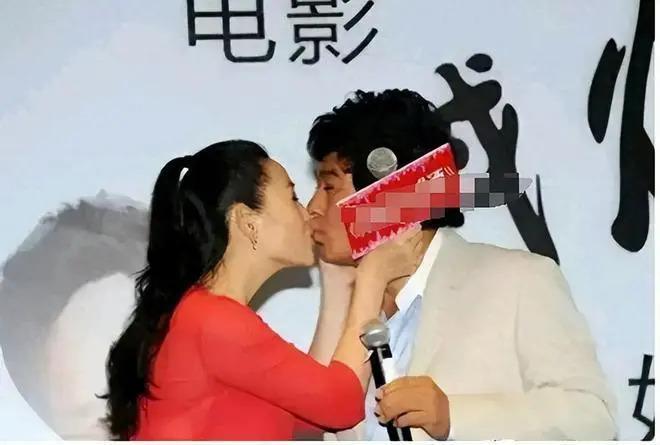 贪财好色，吃里扒外！这三位的狐狸尾巴终于露出来了