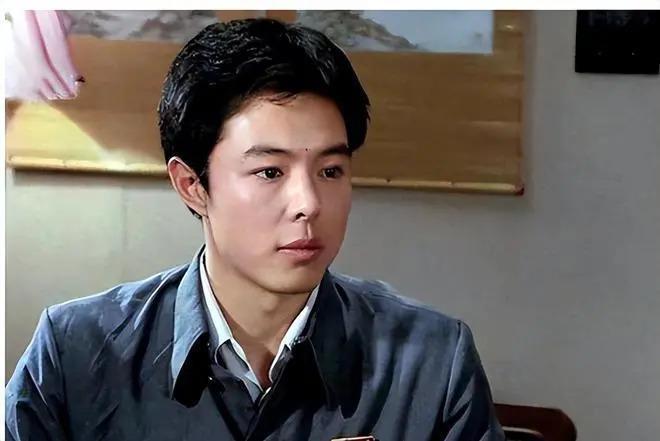 贪财好色，吃里扒外！这三位的狐狸尾巴终于露出来了