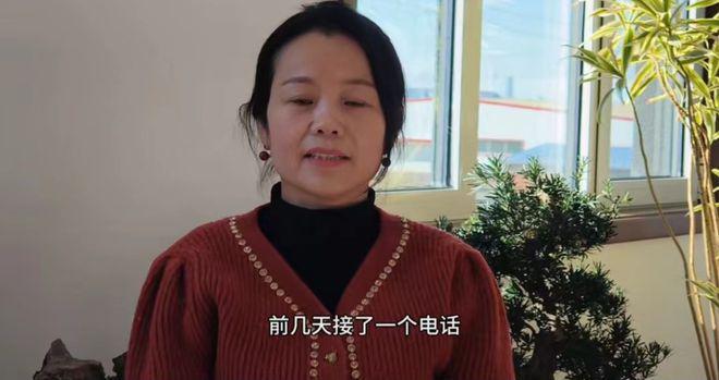 姜甲儒父母寻子成功！认亲现场哭到休克，17年前被抢疑点多