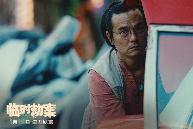终于有港片能值回票价，郭富城龅牙出圈，演技完胜任贤齐