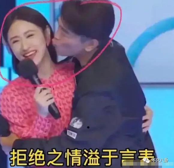 表达爱的方式有很多，但这样是不是有点离谱辣眼睛了？