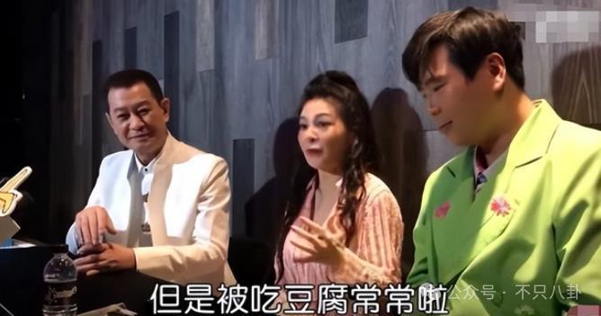表达爱的方式有很多，但这样是不是有点离谱辣眼睛了？