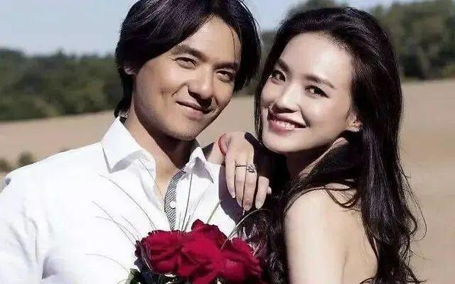 这瓜恋不到他，就恋他的兄弟？