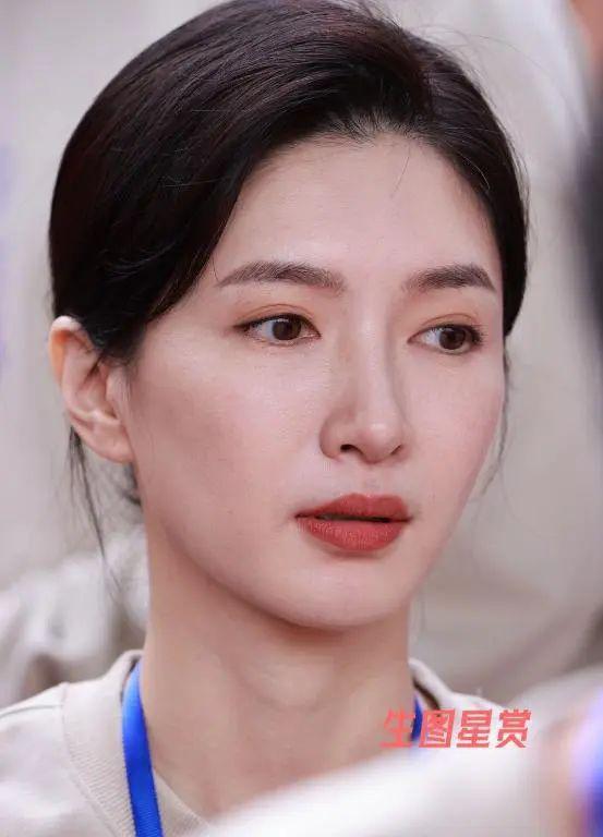 当韩素希和江疏影同框，我才明白什么叫盛世神颜