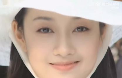 马伊琍的假笑，又惹毛内娱了