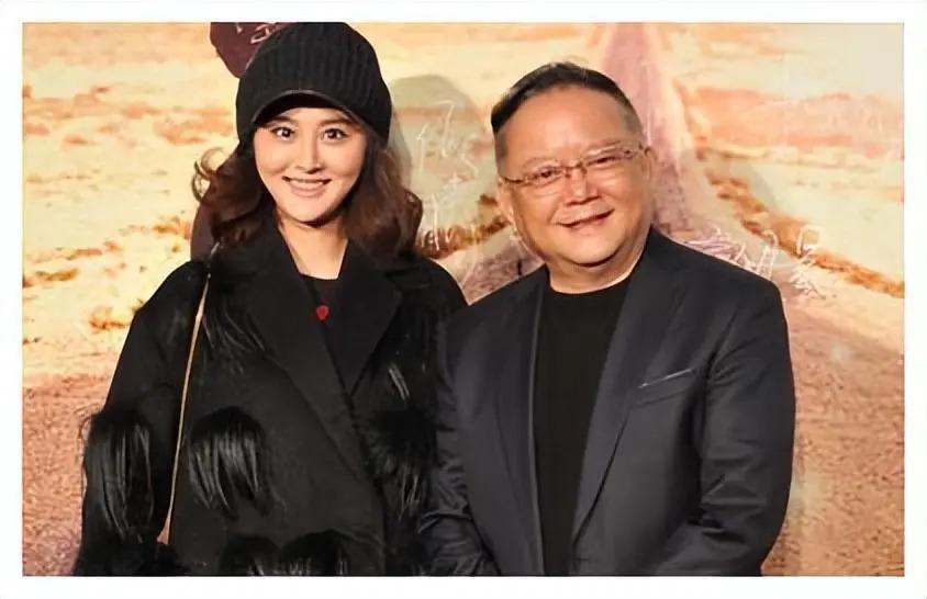 现在男星和自己妻子孩子的年龄差这么大的吗？真大开眼界