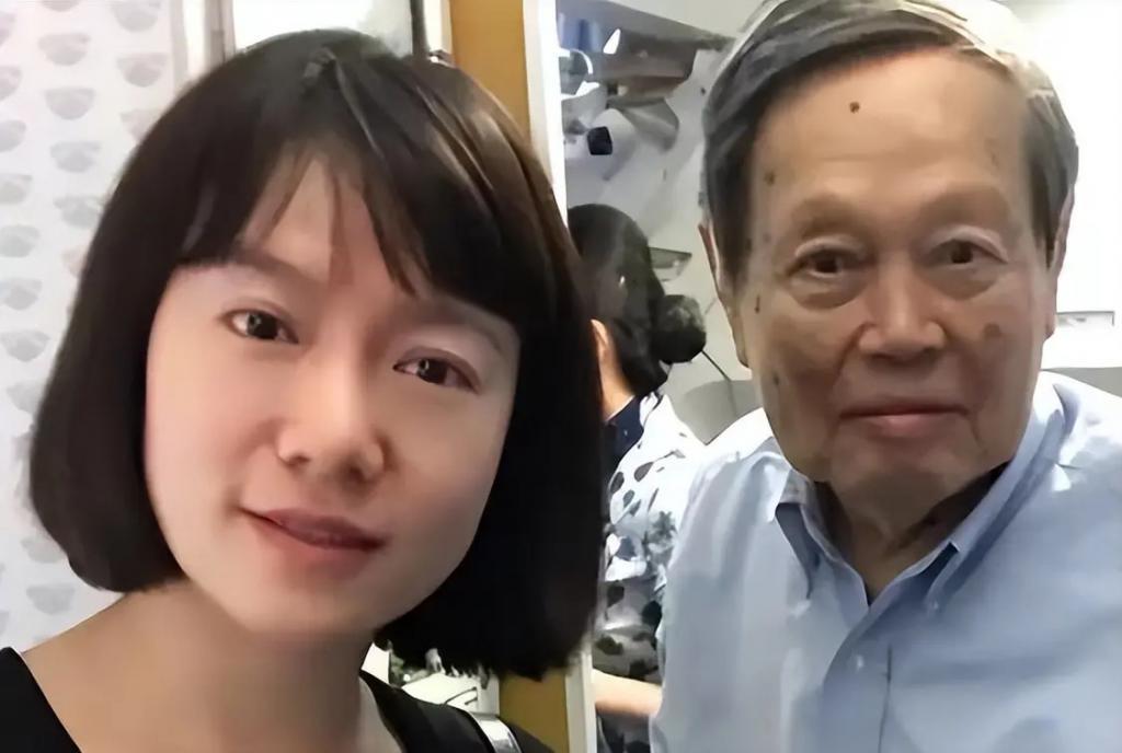 现在男星和自己妻子孩子的年龄差这么大的吗？真大开眼界