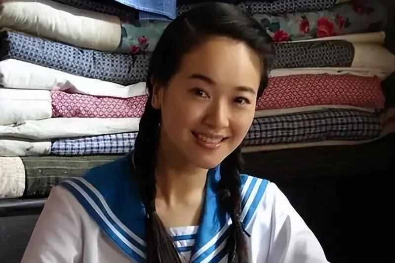 出身条件优异却情路坎坷，47岁重新归来她“杀”疯了？
