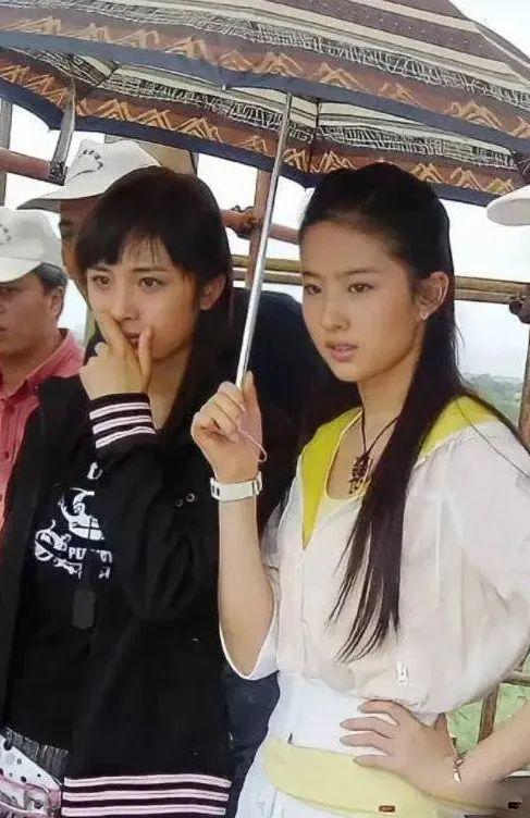 唐嫣、刘亦菲，怎么好上的？