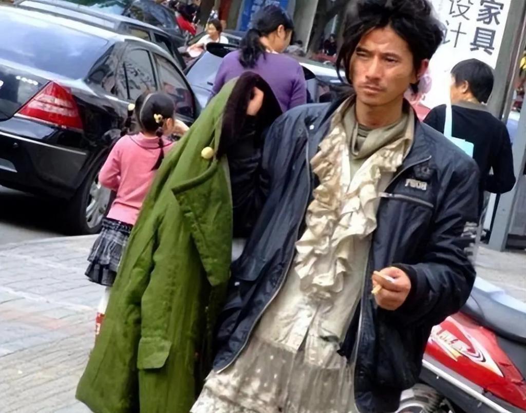 13年前，那个一夜爆红的乞丐“犀利哥”，为何如今消失了